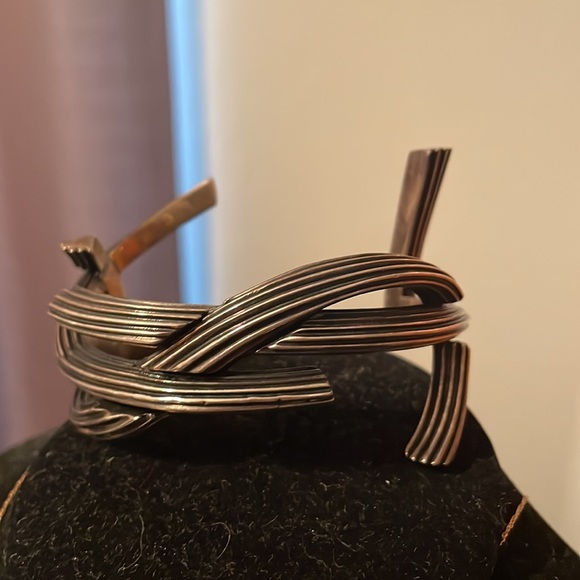 YSL Cuff - Picture 13 of 14